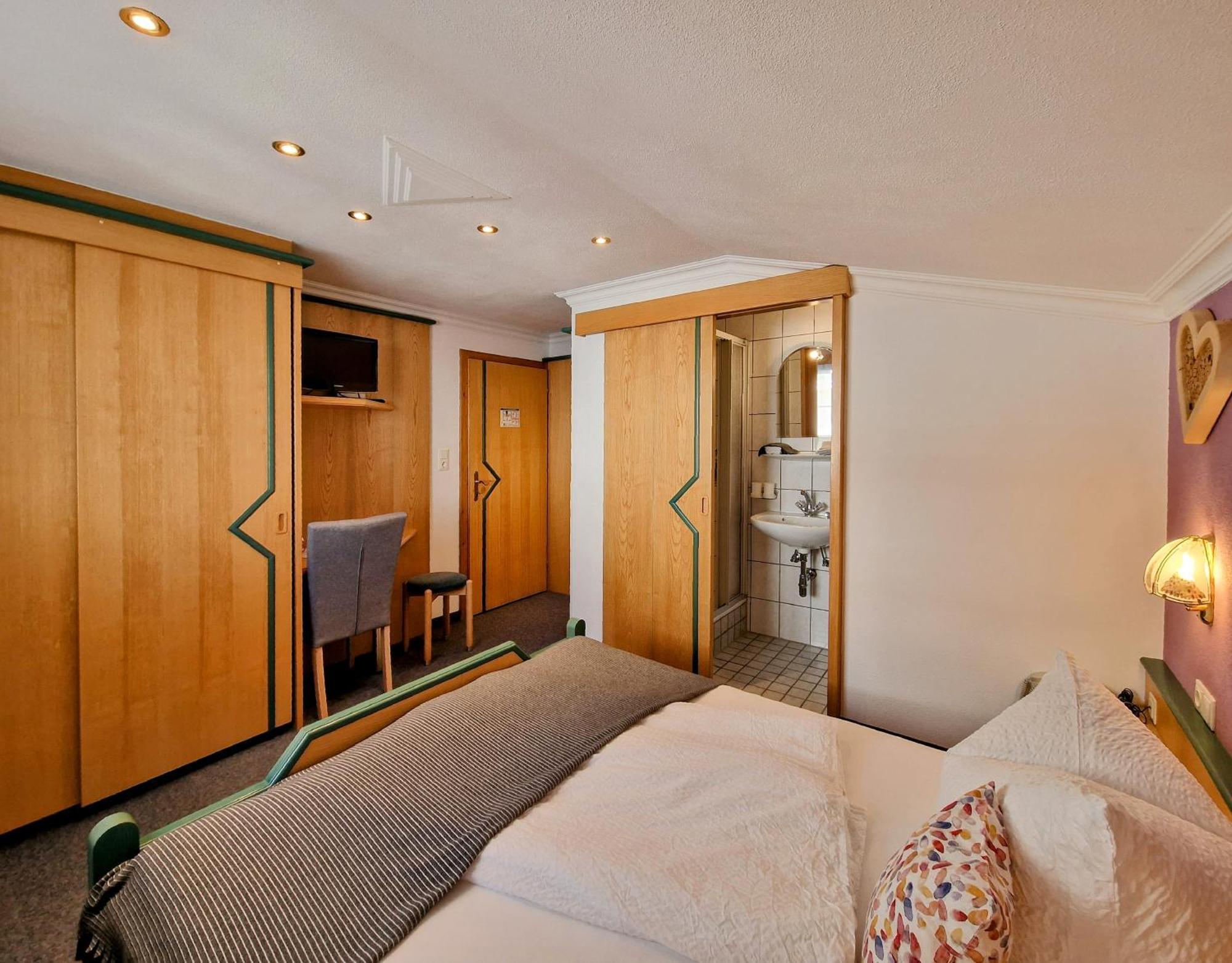 Berghotel Almrausch バーワング 部屋 写真